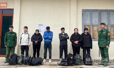 Ph&aacute;t hiện 6 c&ocirc;ng d&acirc;n Việt Nam nhập cảnh tr&aacute;i ph&eacute;p 