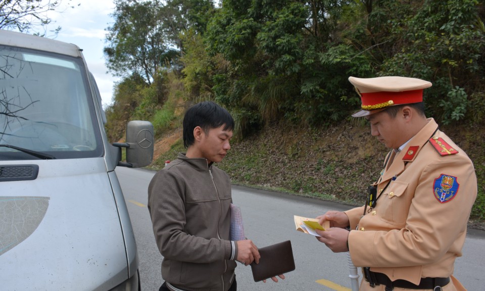 An to&agrave;n vận tải h&agrave;nh kh&aacute;ch