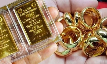 Gi&aacute; v&agrave;ng h&ocirc;m nay (chiều 25-12): Giảm nhẹ