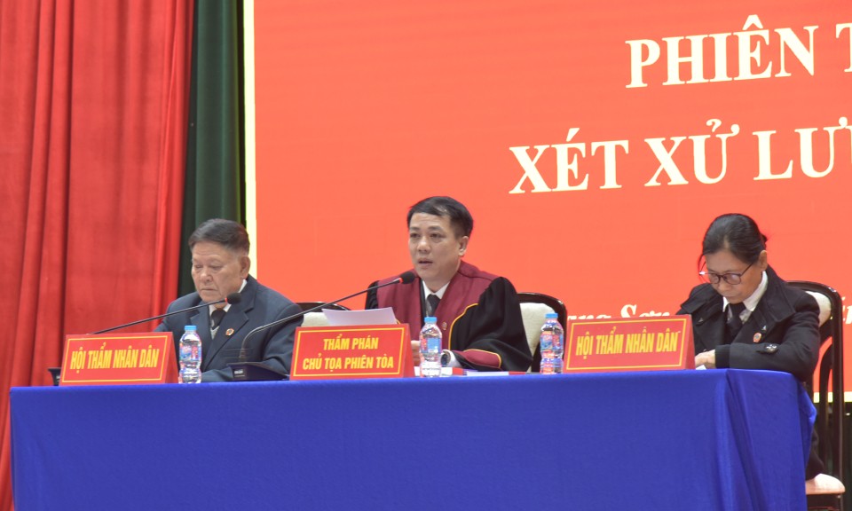 T&ograve;a &aacute;n nh&acirc;n d&acirc;n khu vực 1: X&eacute;t xử lưu động 4 vụ &aacute;n về ma t&uacute;y