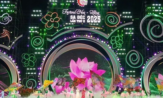 Festival Hoa-Kiểng Sa Đ&eacute;c: Từ l&agrave;ng nghề trăm năm đến 'Đ&ocirc; thị hoa' vươn tầm hội nhập