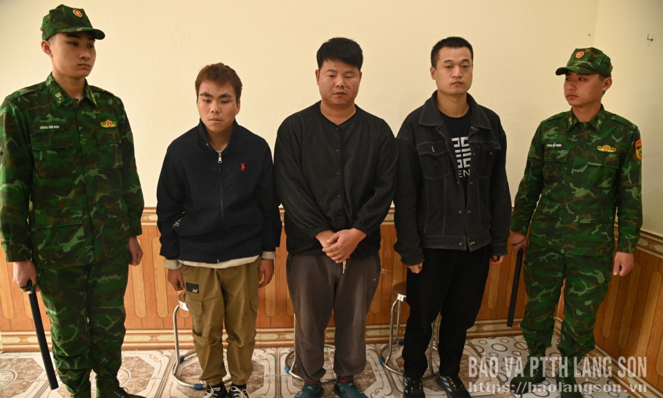 Bộ đội Bi&ecirc;n ph&ograve;ng Lạng Sơn li&ecirc;n tiếp bắt giữ c&aacute;c vụ xuất, nhập cảnh tr&aacute;i ph&eacute;p