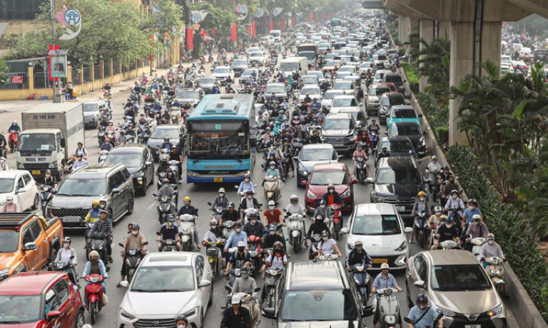 H&agrave; Nội ph&acirc;n luồng giao th&ocirc;ng qua c&aacute;c cửa ng&otilde; dịp Tết Dương lịch, Tết Nguy&ecirc;n đ&aacute;n