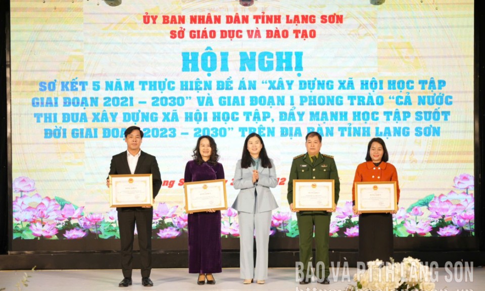 X&acirc;y dựng x&atilde; hội học tập l&agrave; nền tảng n&acirc;ng cao d&acirc;n tr&iacute;, ph&aacute;t triển nguồn nh&acirc;n lực