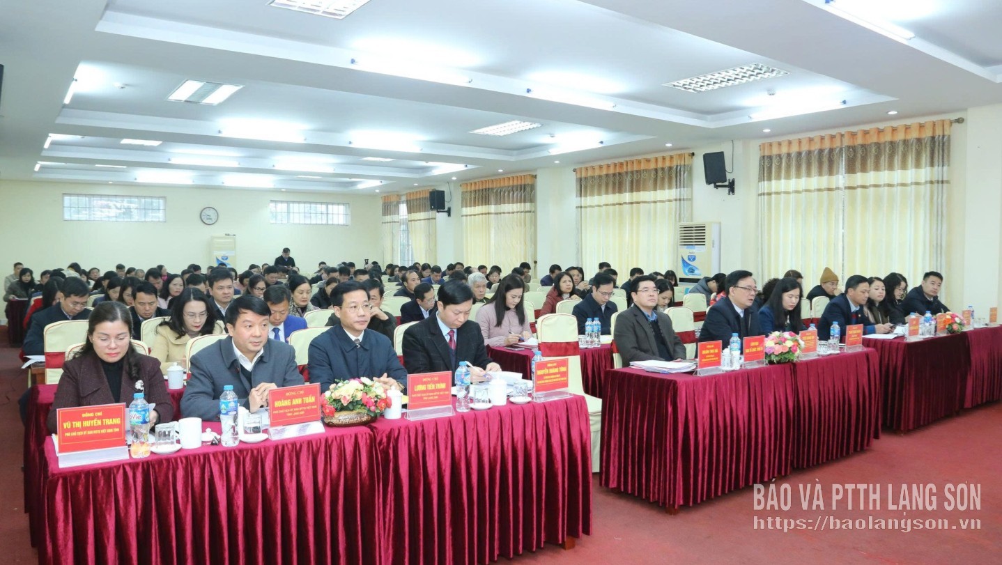 Các đại biểu dự hội nghị