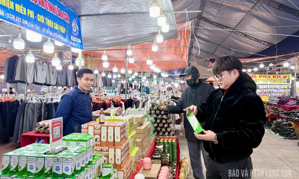 Hơn 100 gian h&agrave;ng tại Hội chợ xu&acirc;n Lạng Sơn 2026