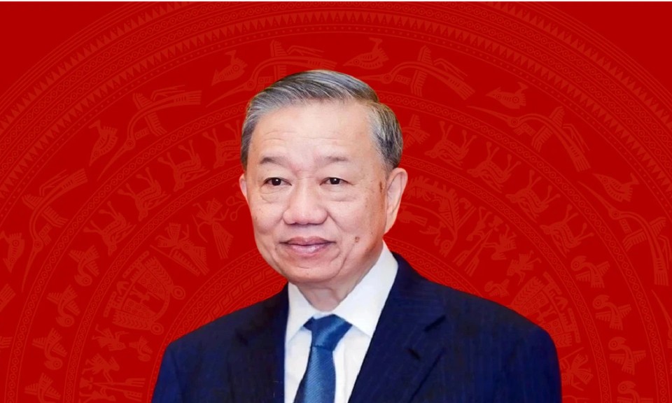 [Infographic] Tiểu sử Tổng B&iacute; thư T&ocirc; L&acirc;m