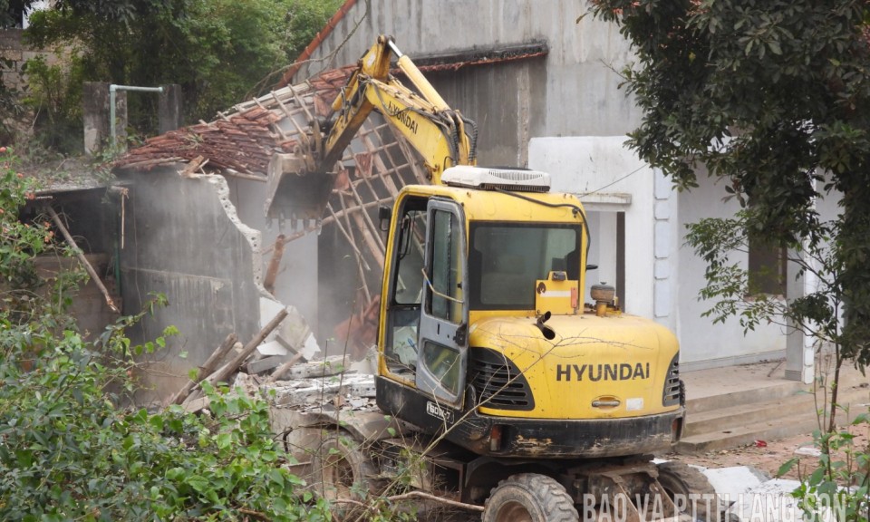 Cưỡng chế thu hồi đất dự &aacute;n trụ sở l&agrave;m việc C&ocirc;ng an tỉnh Lạng Sơn