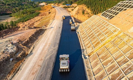 Tổ chức giao th&ocirc;ng tạm dịp Tết tr&ecirc;n hai cao tốc qua Cao Bằng, Lạng Sơn