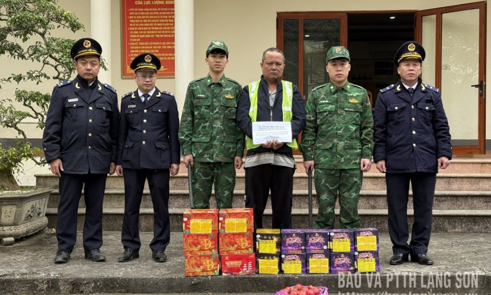 Bắt giữ đối tượng vận chuyển 45kg ph&aacute;o