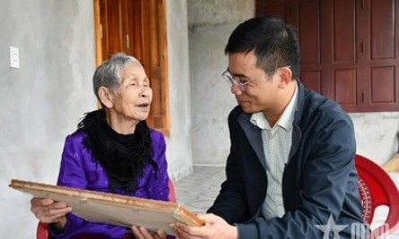 B&agrave; mẹ Việt Nam anh h&ugrave;ng Đỗ Thị Điểm - Tấm gương s&aacute;ng về nghị lực, đức hy sinh