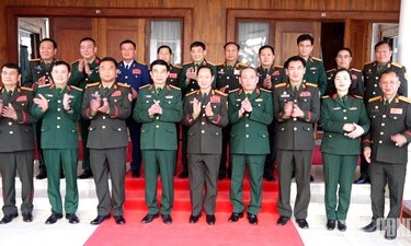 Đại tướng Phan Văn Giang hội kiến Bộ trưởng Bộ Quốc ph&ograve;ng L&agrave;o