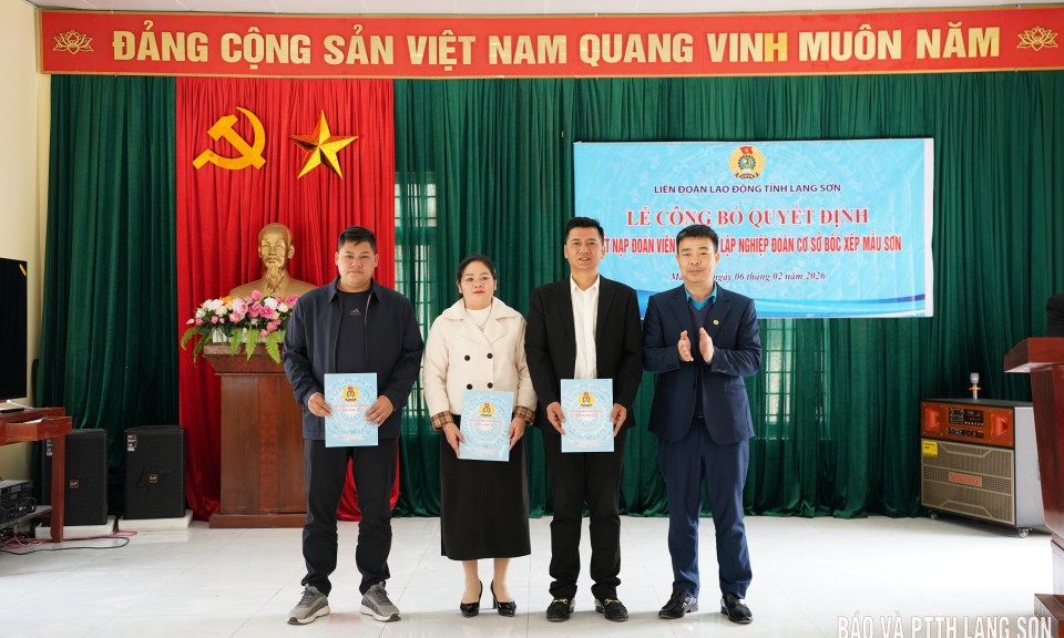 Th&agrave;nh lập Nghiệp đo&agrave;n cơ sở bốc xếp Mẫu Sơn