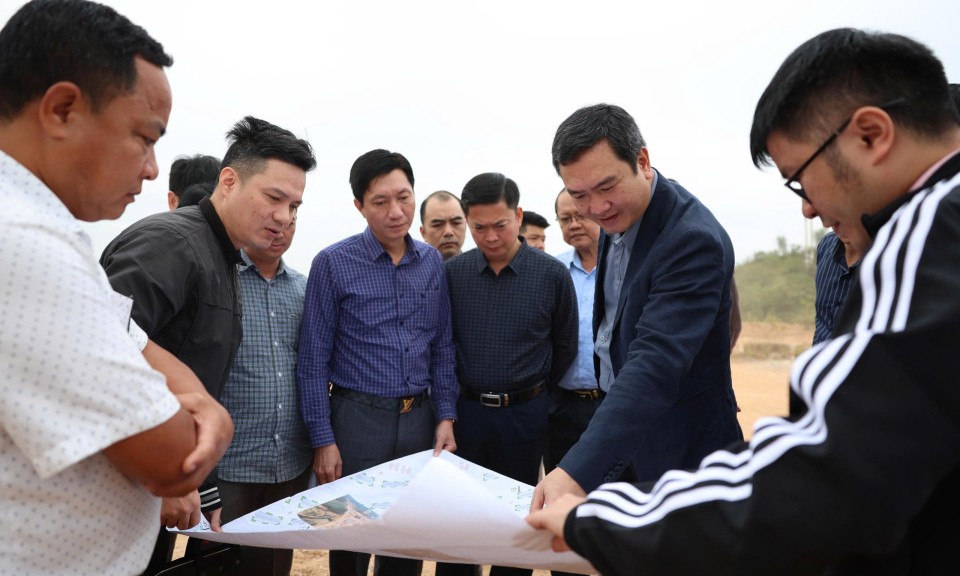 Chung sức, đồng l&ograve;ng thực hiện thắng lợi mục ti&ecirc;u,  nhiệm vụ năm 2026