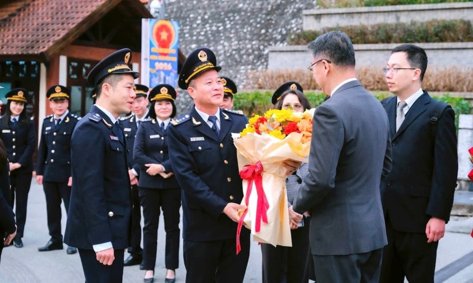 Hợp t&aacute;c th&uacute;c đẩy xuất nhập khẩu