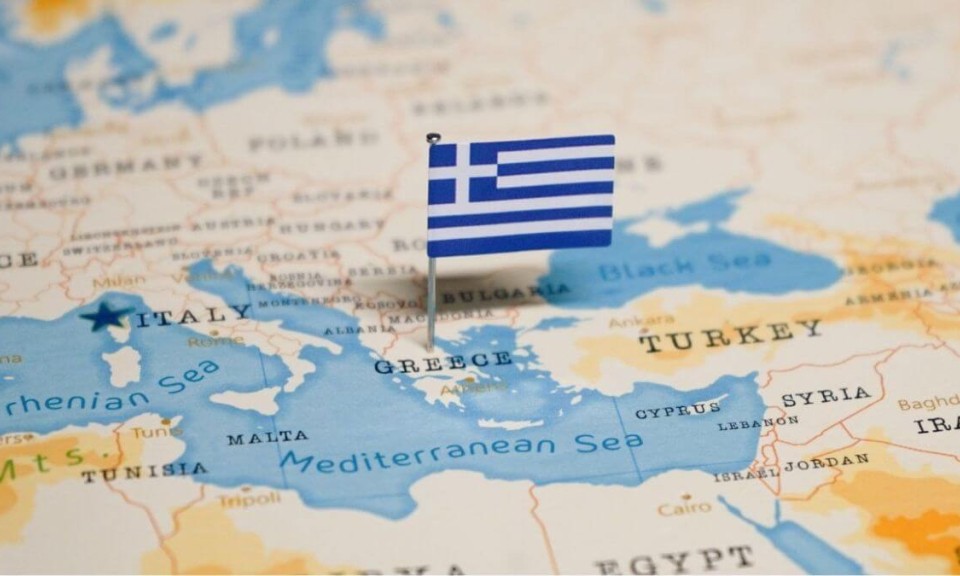 So s&aacute;nh giữa định cư S&iacute;p v&agrave; định cư Hy Lạp: Đ&acirc;u l&agrave; lựa chọn ph&ugrave; hợp?