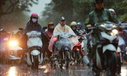 Thời tiết h&ocirc;m nay (18-2): Kh&ocirc;ng kh&iacute; lạnh g&acirc;y mưa tại Bắc Bộ v&agrave; Bắc Trung Bộ