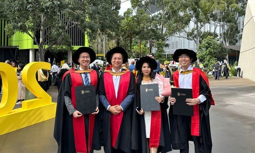 Khoa học v&agrave; những m&ugrave;a Xu&acirc;n bền bỉ