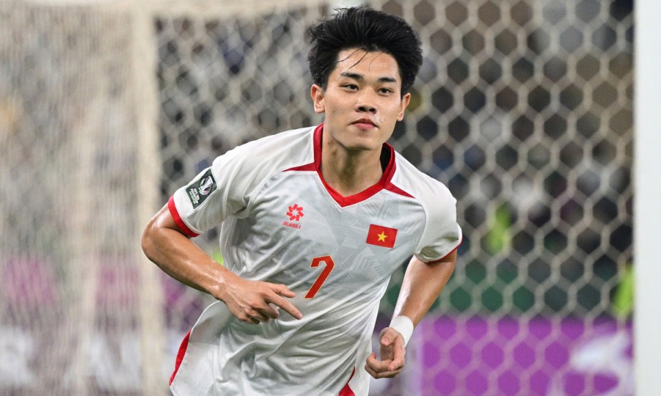 AFC phạt Đ&igrave;nh Bắc 1.000 USD, cấm thi đấu 2 trận ở đội tuyển Việt Nam