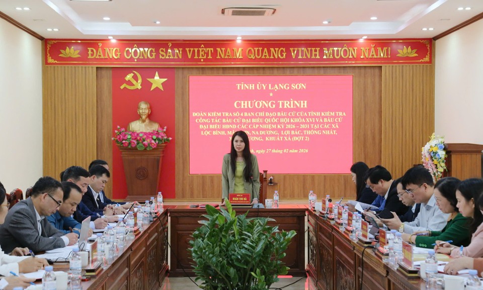 Đo&agrave;n kiểm tra số 4 kiểm tra c&ocirc;ng t&aacute;c bầu cử tại một số x&atilde;