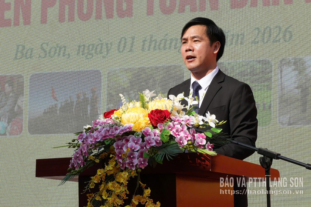 Lãnh đạo UBND xã Ba Sơn phát biểu tại ngày hội