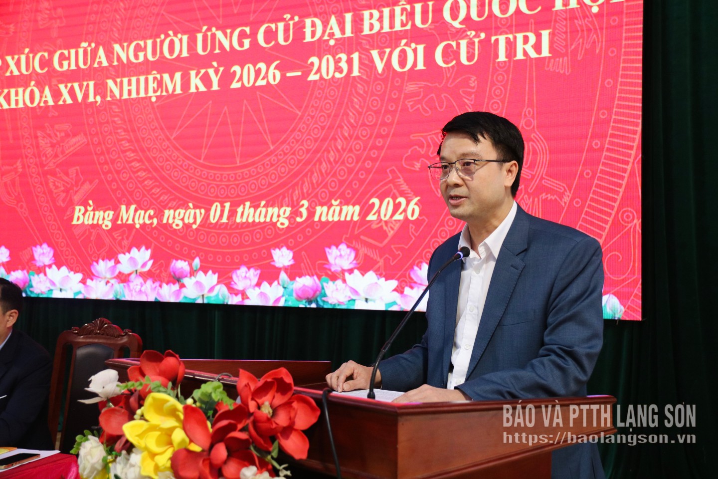 Lãnh đạo Ủy ban MTTQ tỉnh thông tin tiểu sử các ứng cử viên ĐBQH