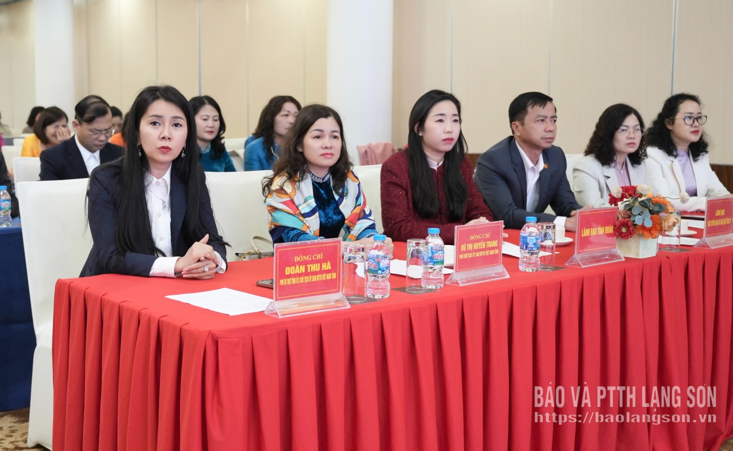 Các đại biểu tham dự chương trình