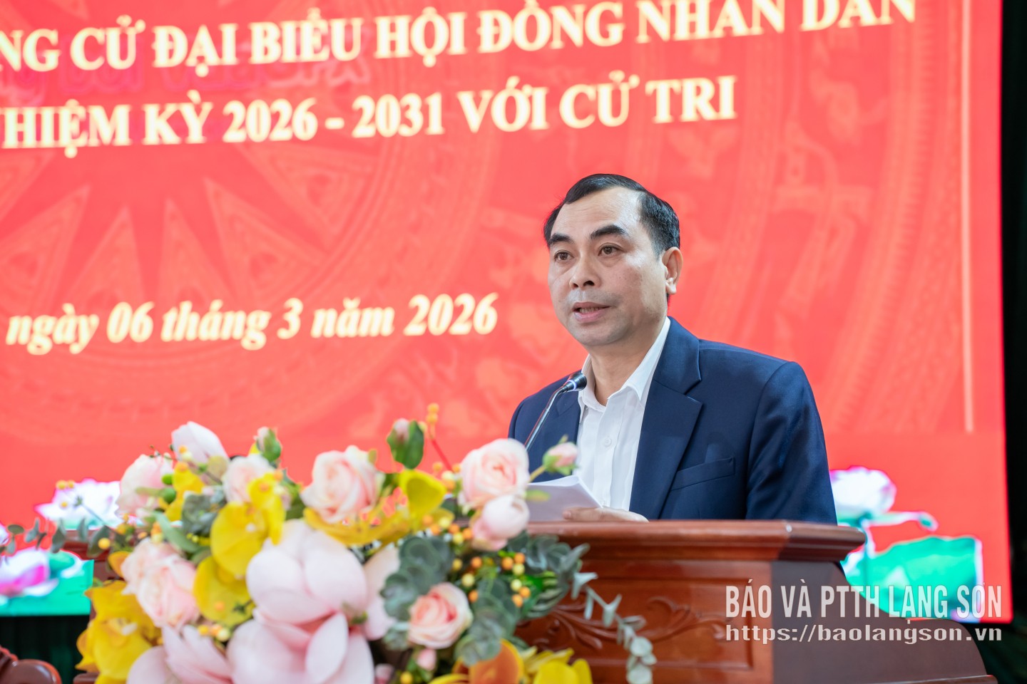 Ông Hoàng Xuân Anh, Bí thư Đảng ủy, Chủ tịch HĐND xã Vạn Linh trình bày chương trình hành động