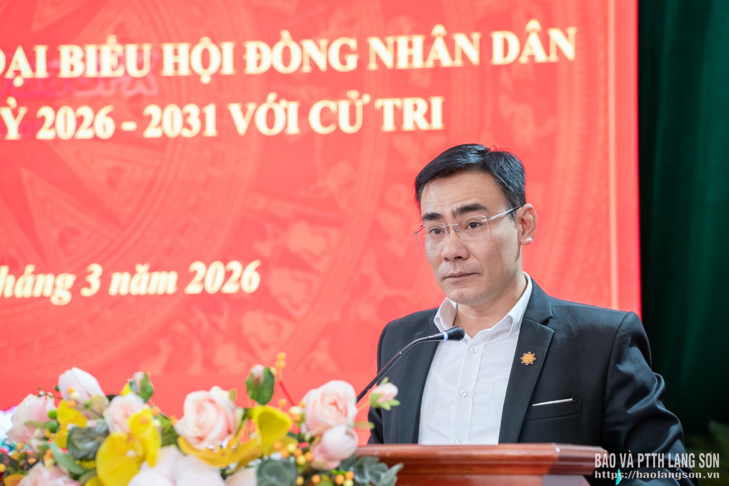 Ông Đàm Xuân Toán, chuyên viên chính Phòng Công tác hội đồng, HĐND tỉnh trình bày chương trình hành động