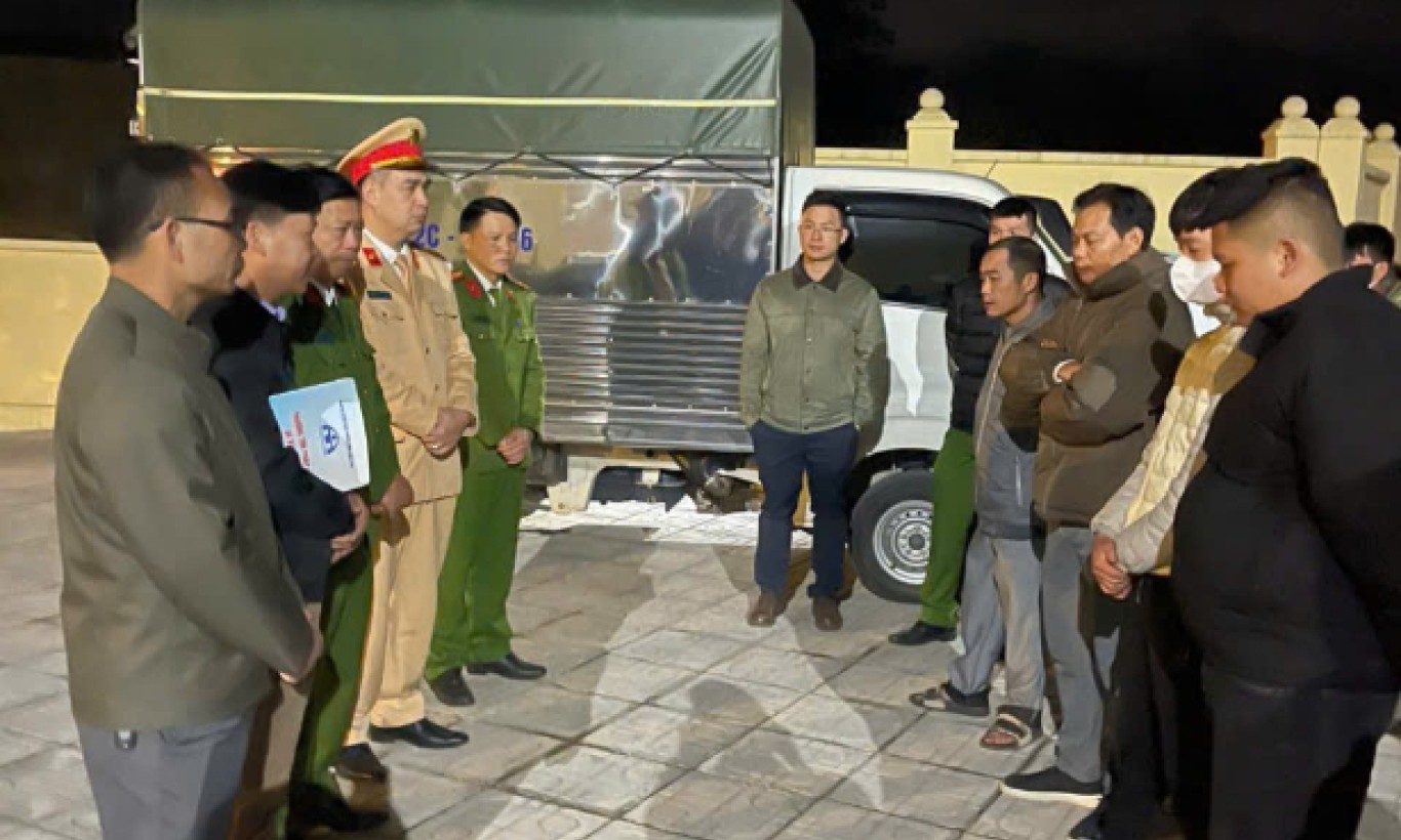 Tai nạn giao th&ocirc;ng đặc biệt nghi&ecirc;m trọng tr&ecirc;n Quốc lộ 4B l&agrave;m 4 người tử vong