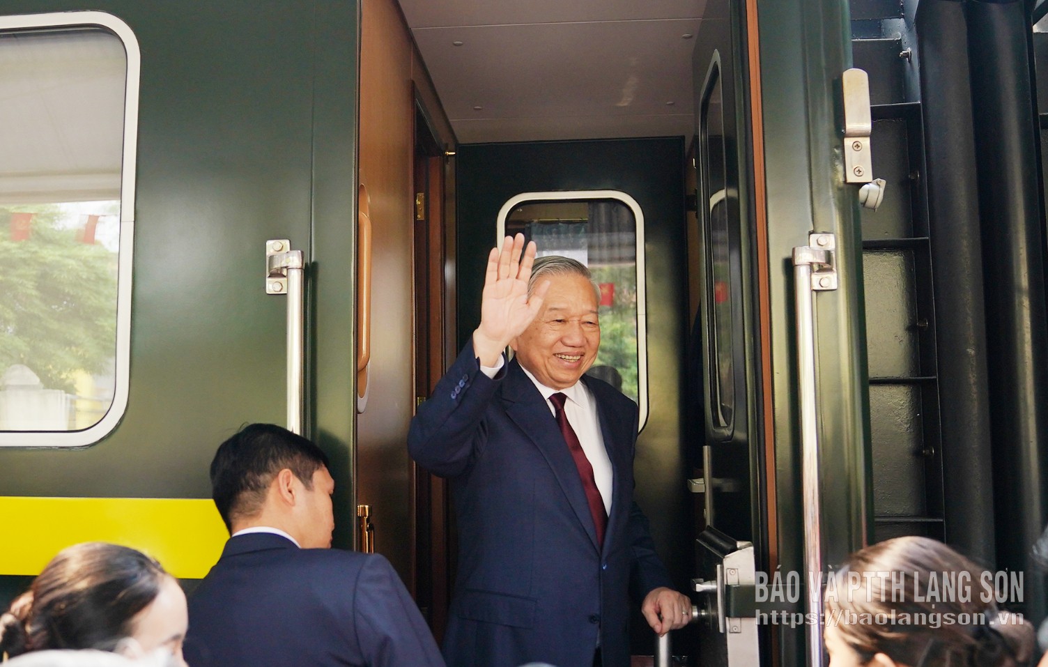 Đồng chí Tổng Bí thư, Chủ tịch nước Tô Lâm về đến Ga quốc tế Đồng Đăng, tỉnh Lạng Sơn, kết thúc tốt đẹp chuyến thăm cấp Nhà nước tới Trung Quốc