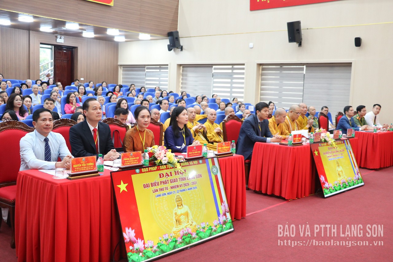 Các đại biểu dự đại hội