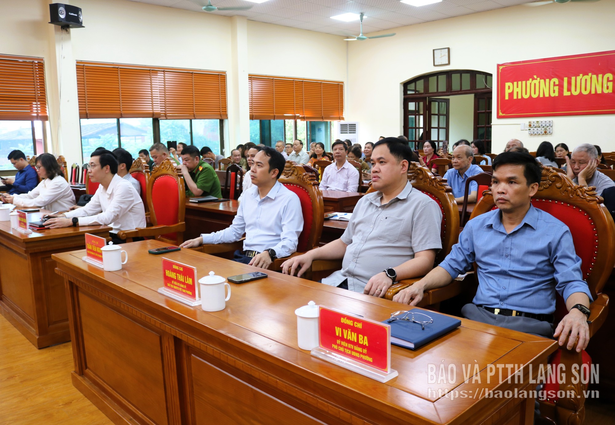 Các đại biểu dự hội nghị