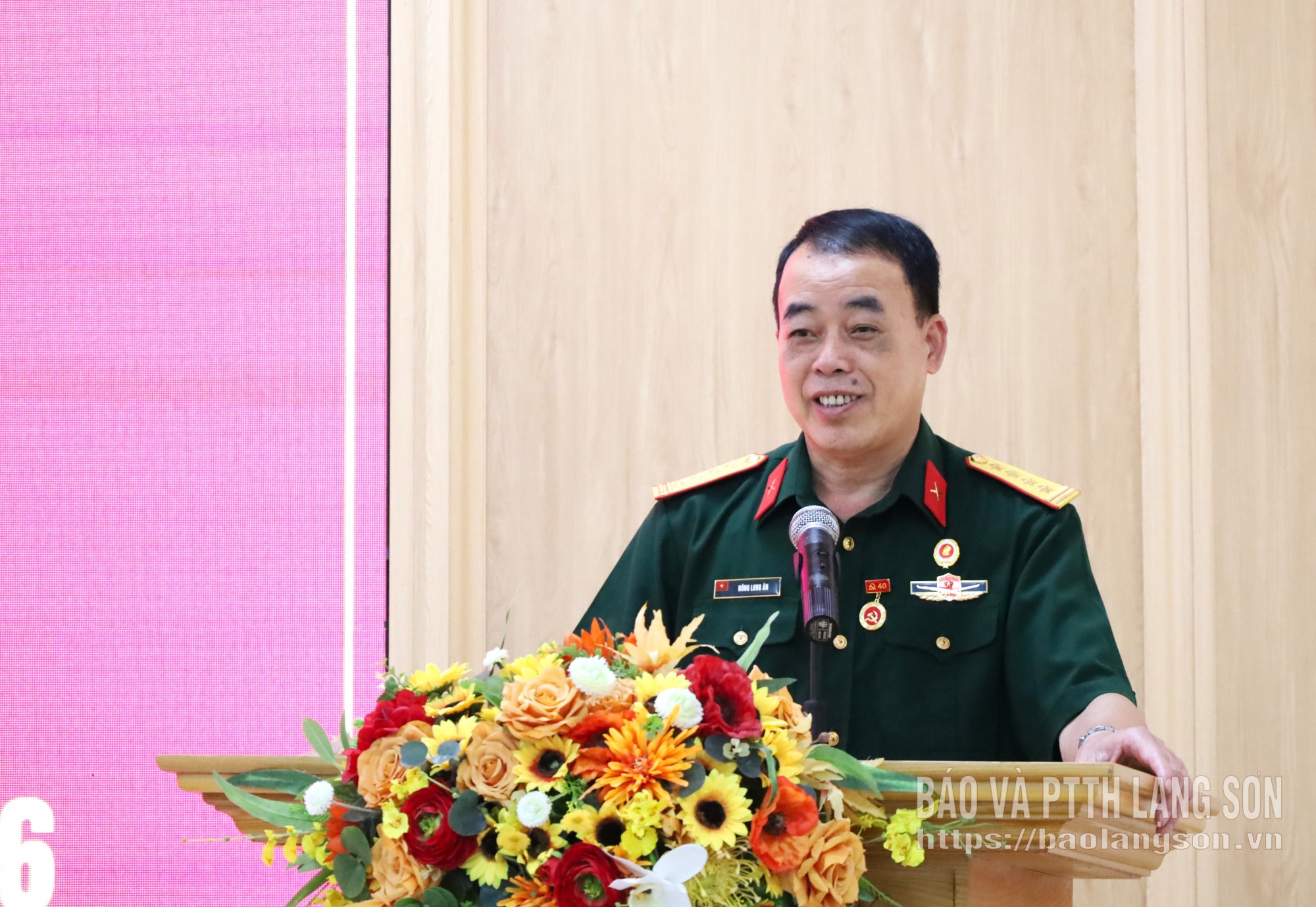 Đồng chí Nông Long Ân phát biểu tại buổi lễ