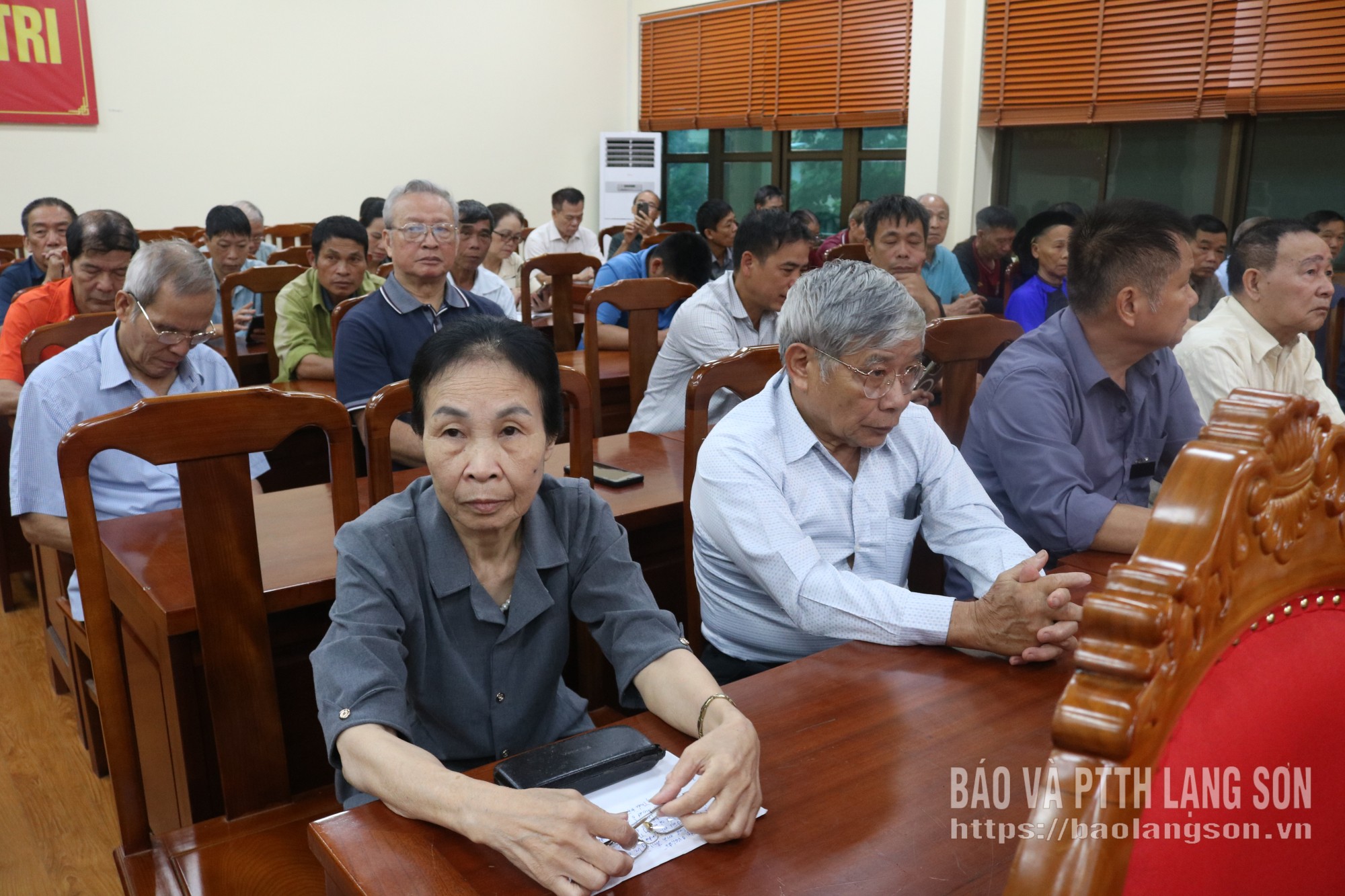 Các đại biểu dự hội nghị