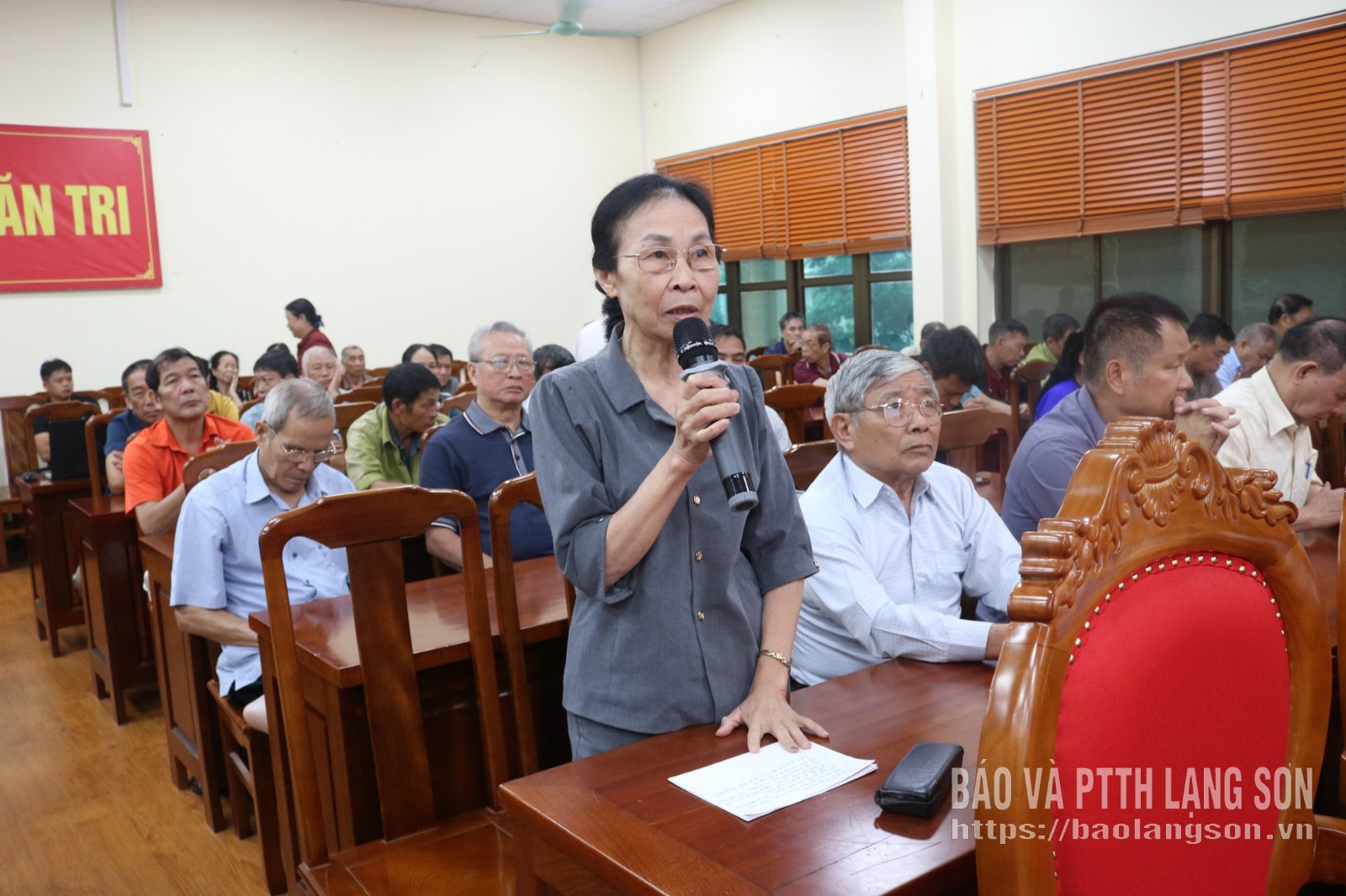 Đại biểu phát biểu ý kiến tại hội nghị