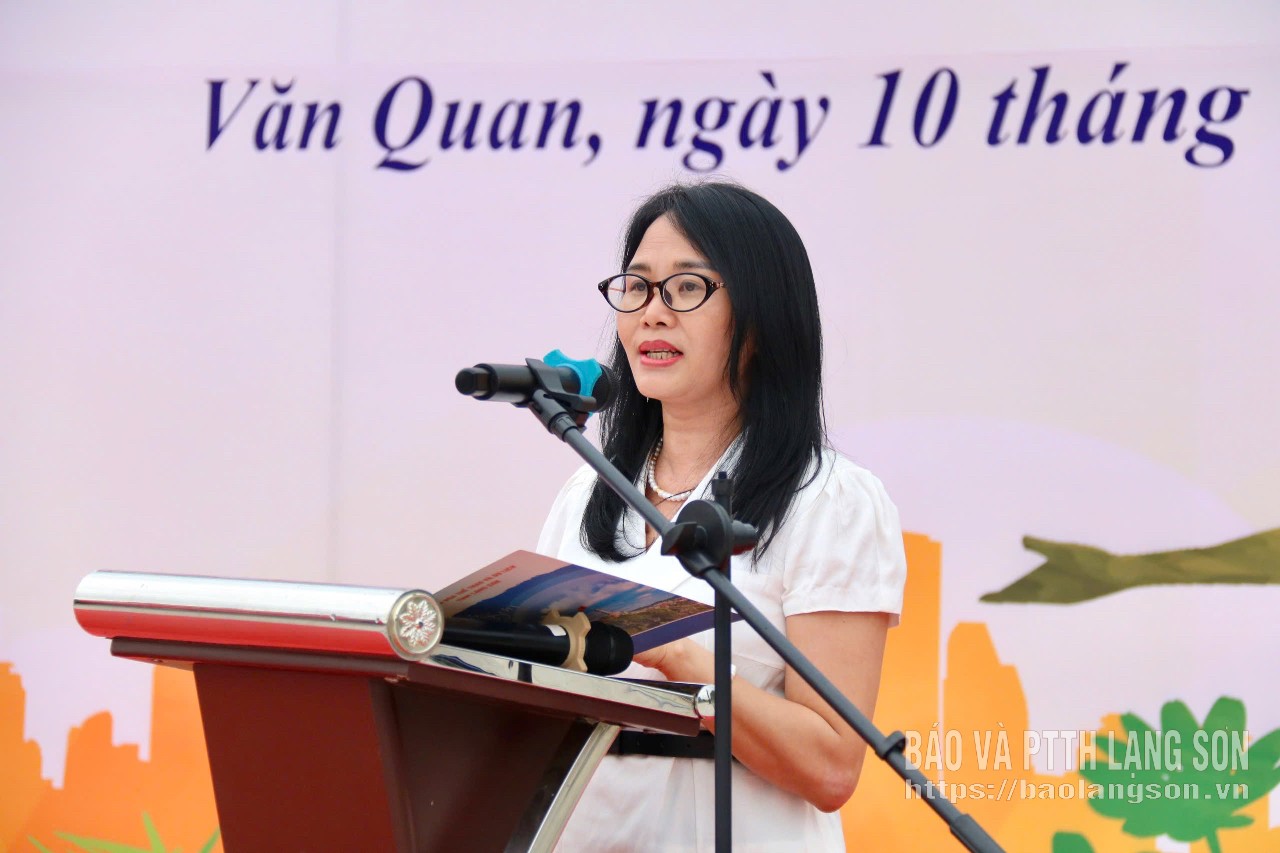 Lãnh đạo Sở Văn hóa, Thể thao và Du lịch tỉnh phát biểu phát động Tháng hành động quốc gia về phòng, chống bạo lực gia đình năm 2026 