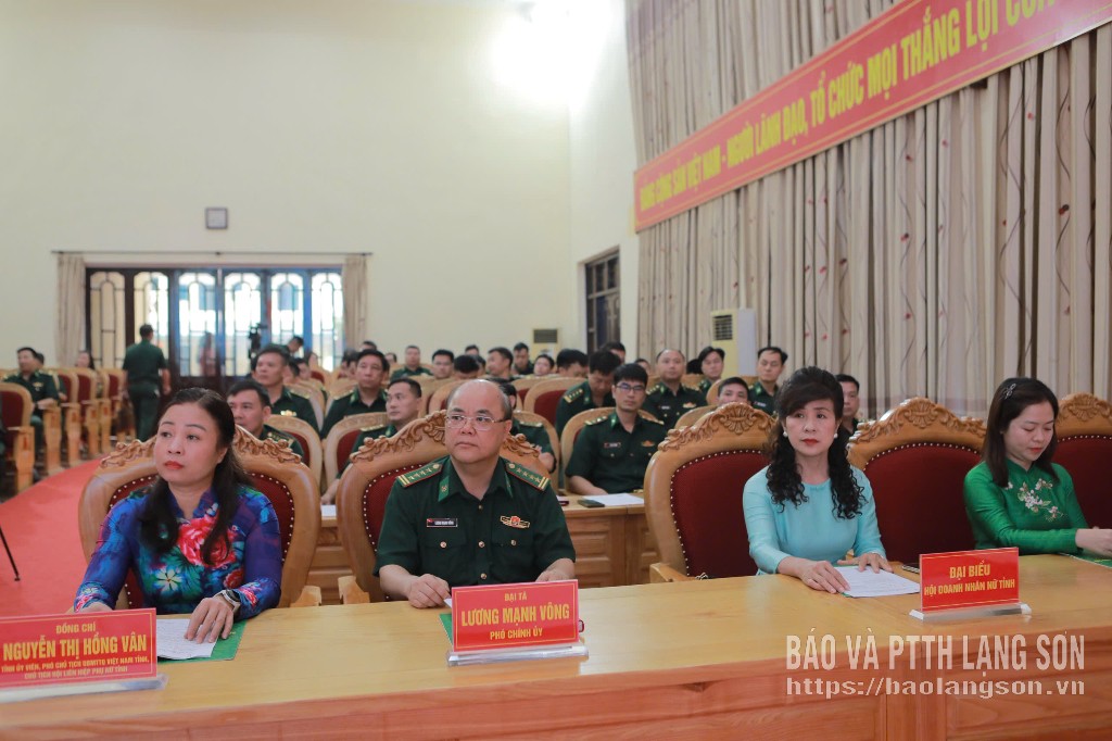 Các đại biểu dự chương trình