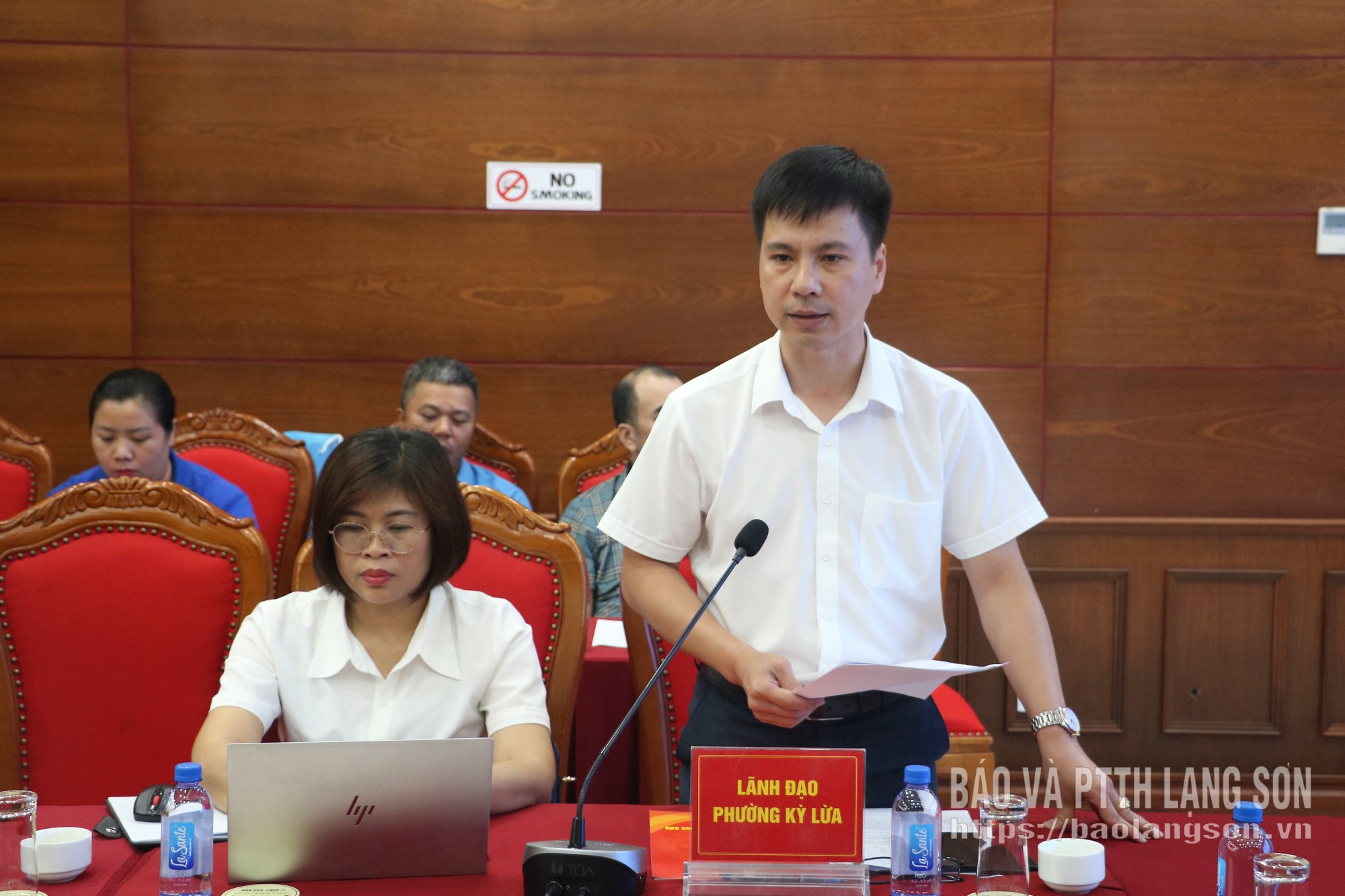 Bí thư Đảng ủy phường Kỳ Lừa phát biểu tại hội nghị