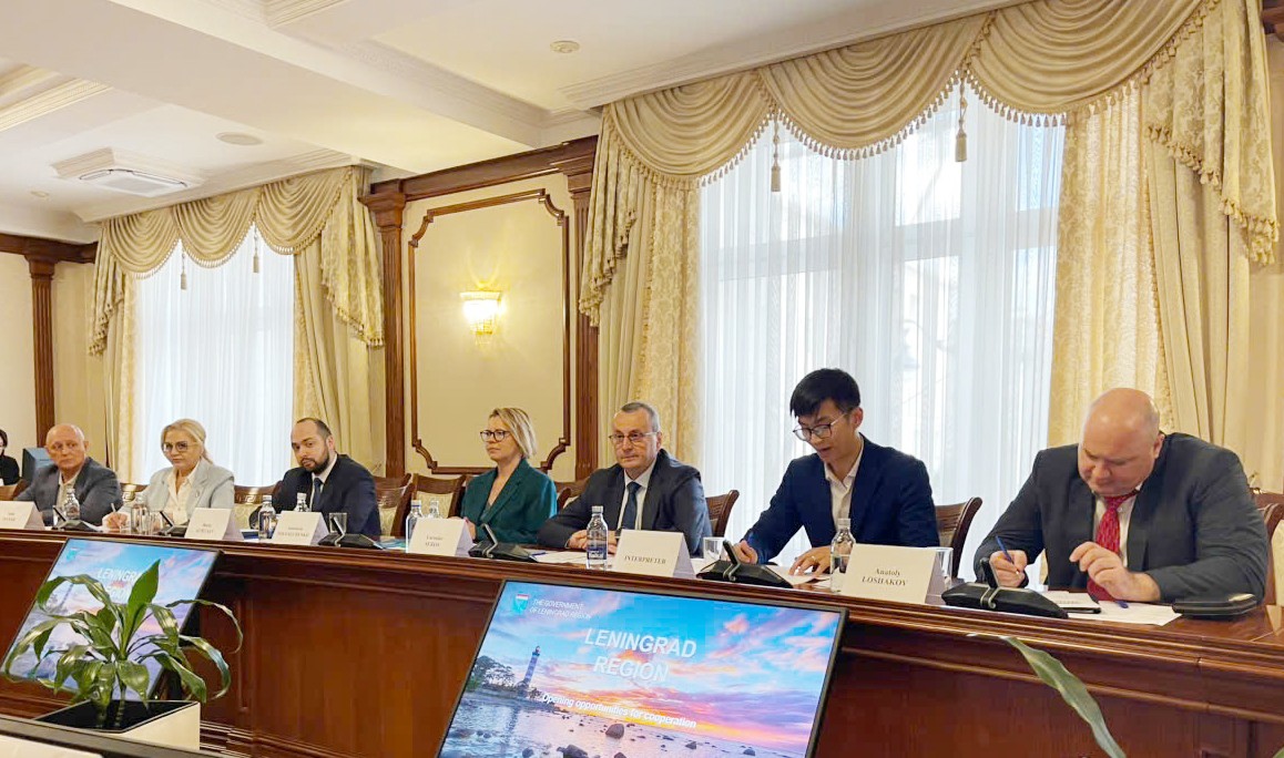 Lãnh đạo tỉnh Leningrad tiếp và làm việc với Đoàn công tác tỉnh Lạng Sơn