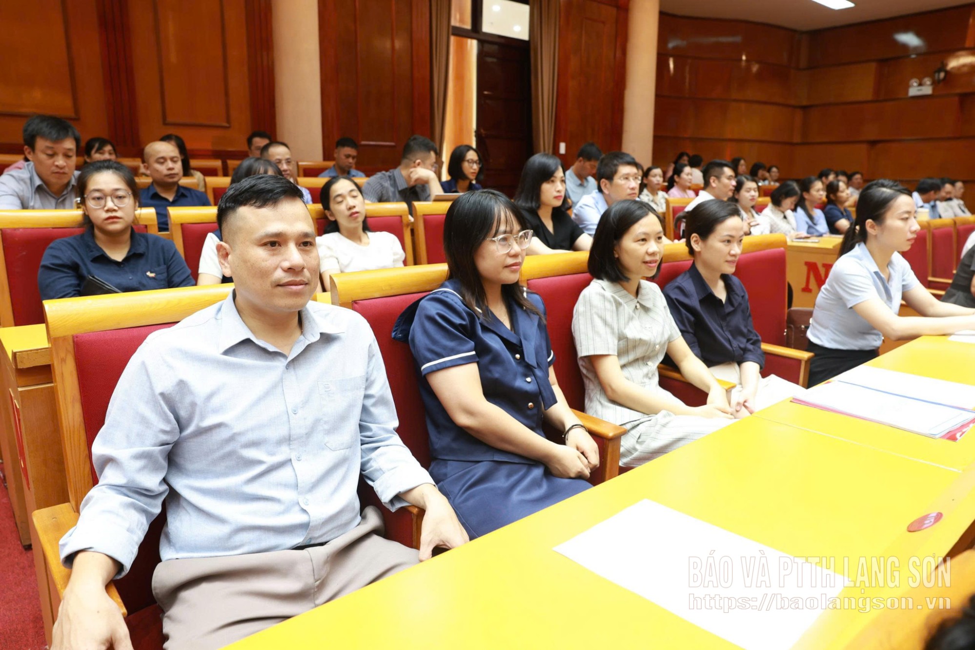 Các đại biểu dự hội nghị tại điểm cầu tỉnh