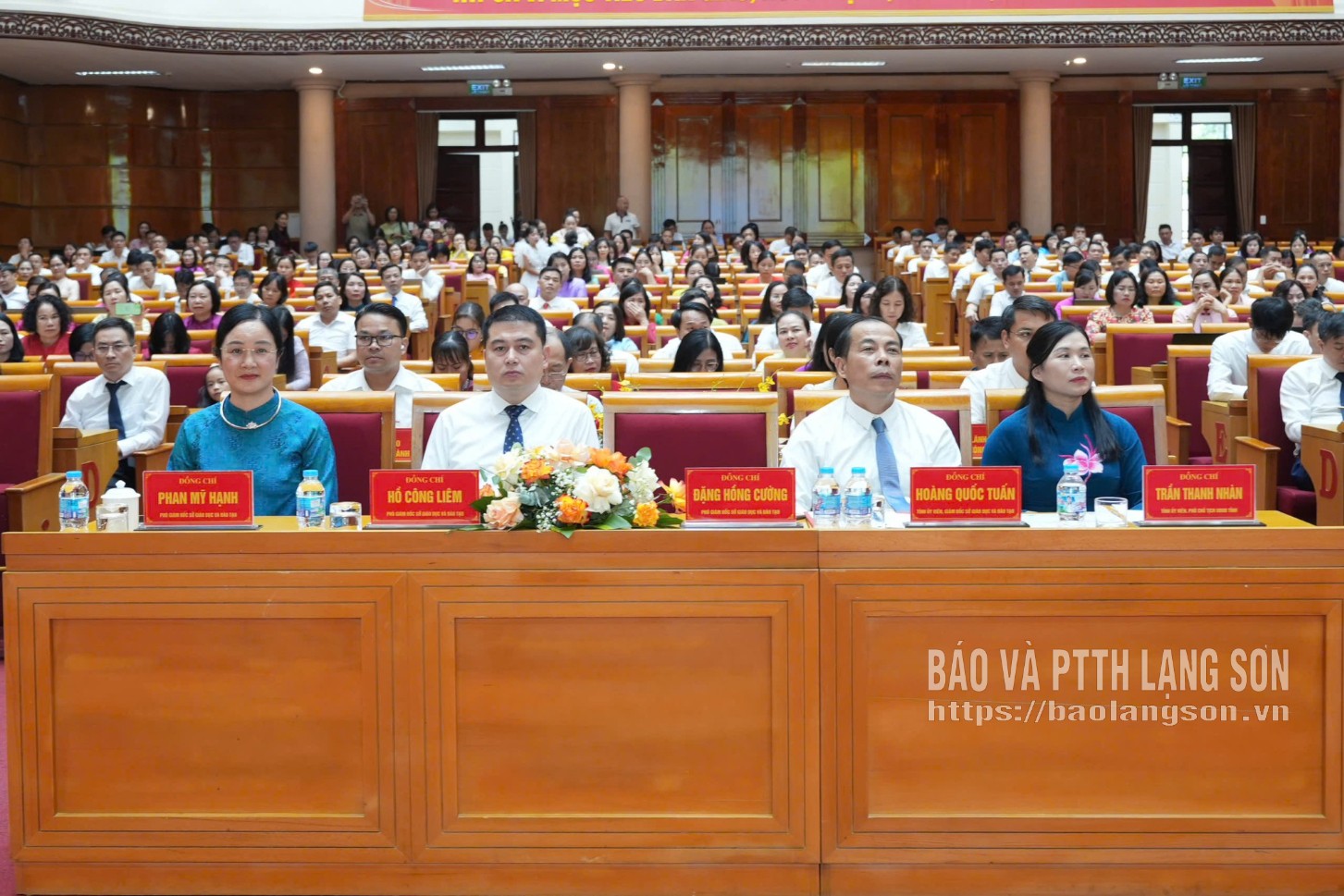 Các đại biểu tham dự tại hội nghị