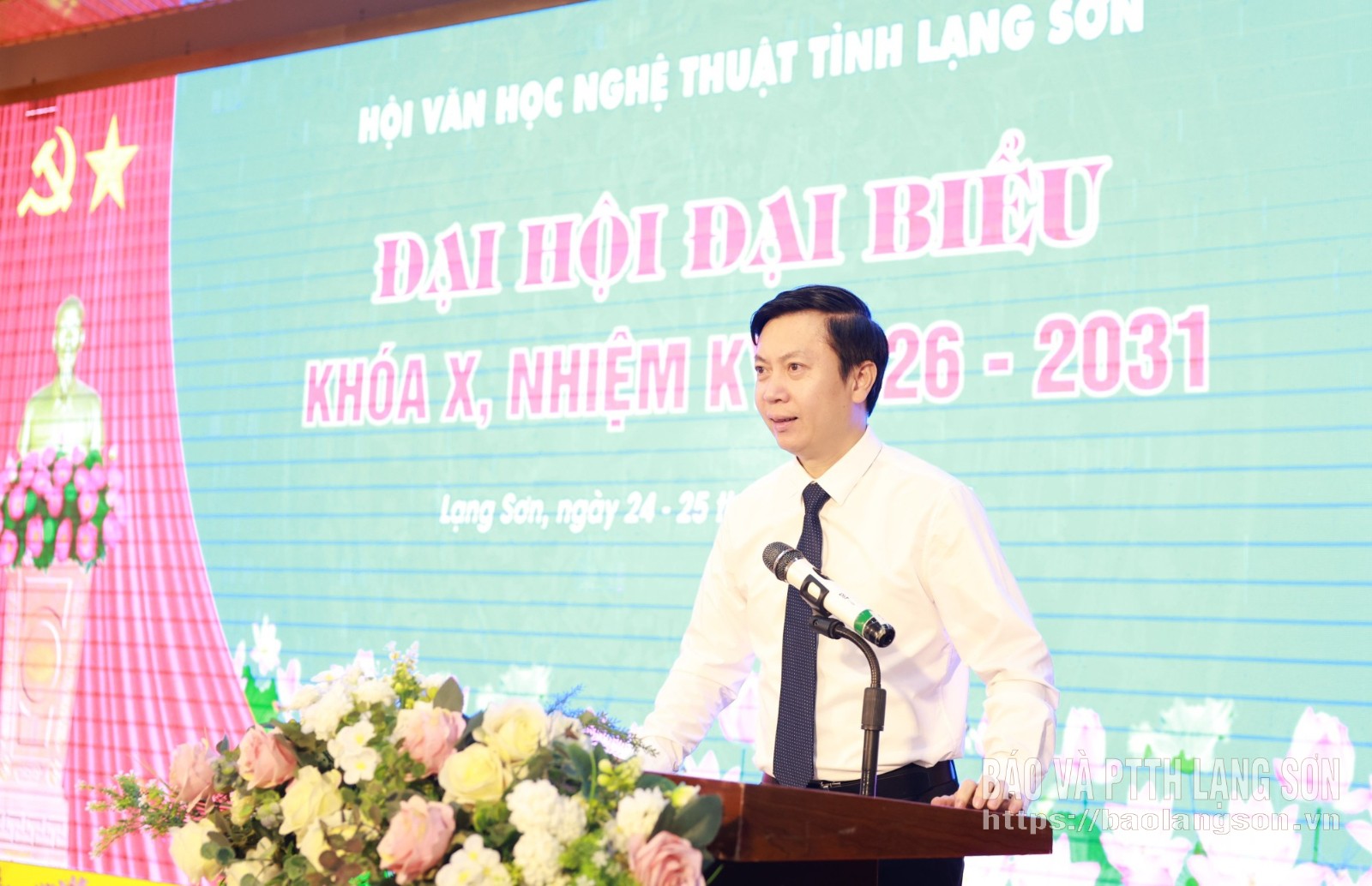 Đồng chí Nguyễn Hoàng Tùng, Ủy viên Ban Thường vụ Tỉnh ủy, Bí thư Đảng ủy, Phó Chủ tịch Thường trực Ủy ban Mặt trận Tổ quốc Việt Nam tỉnh phát biểu chỉ đạo tại đại hội