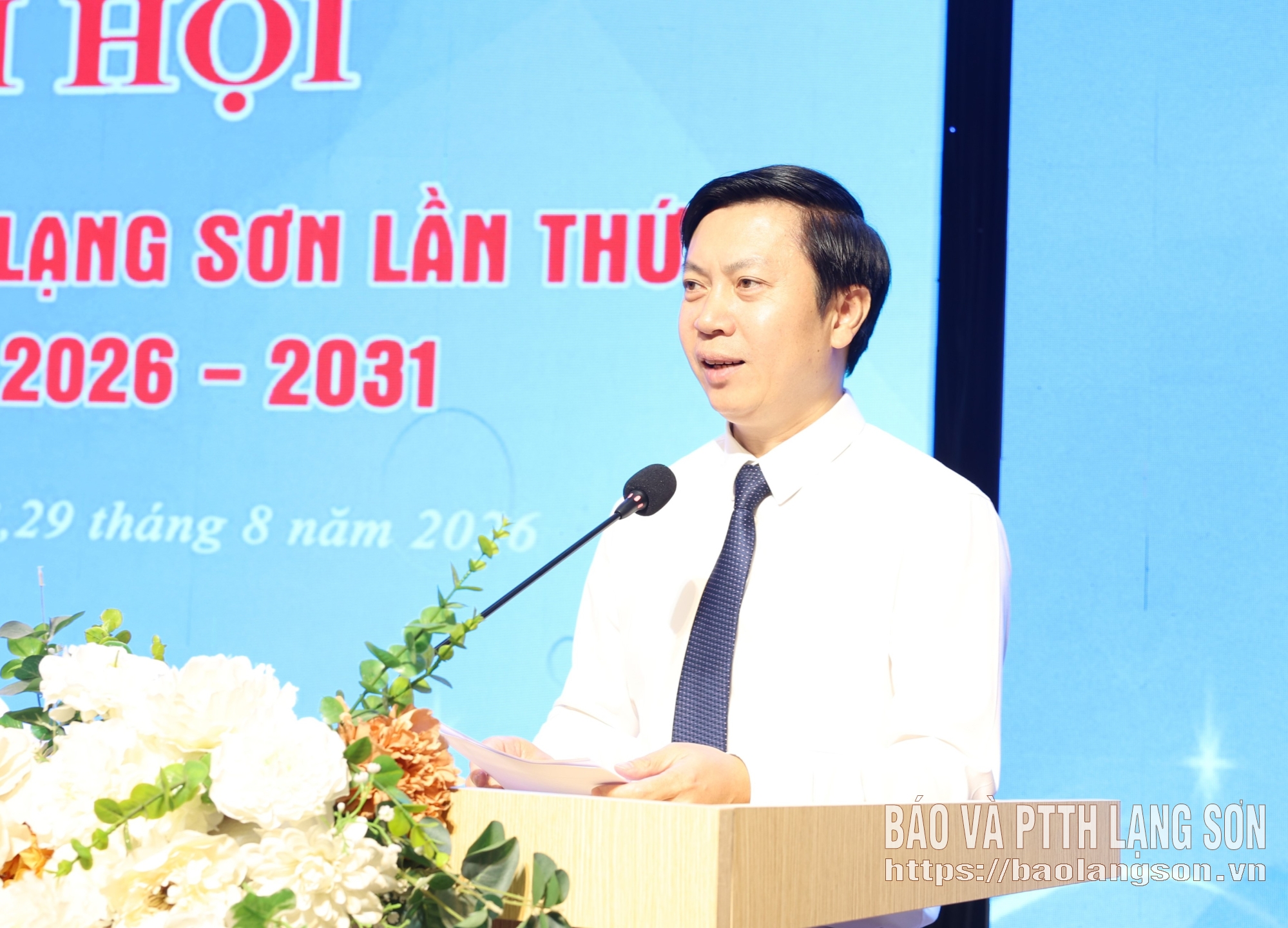 Đồng chí Nguyễn Hoàng Tùng, Ủy viên Ban Thường vụ Tỉnh ủy, Phó Chủ tịch Thường trực Ủy ban MTTQ Việt Nam tỉnh phát biểu tại đại hội