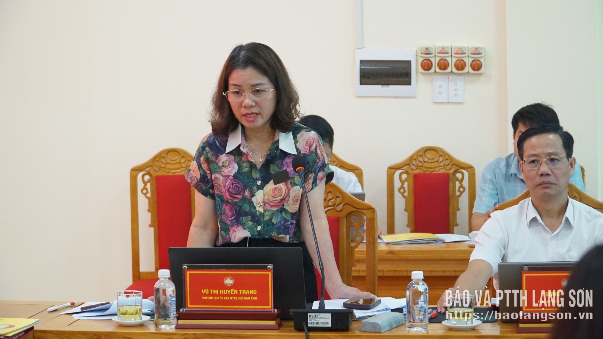 lãnh đạo UB MTTQ Việt Nam tỉnh phát biểu tại cuộc họp