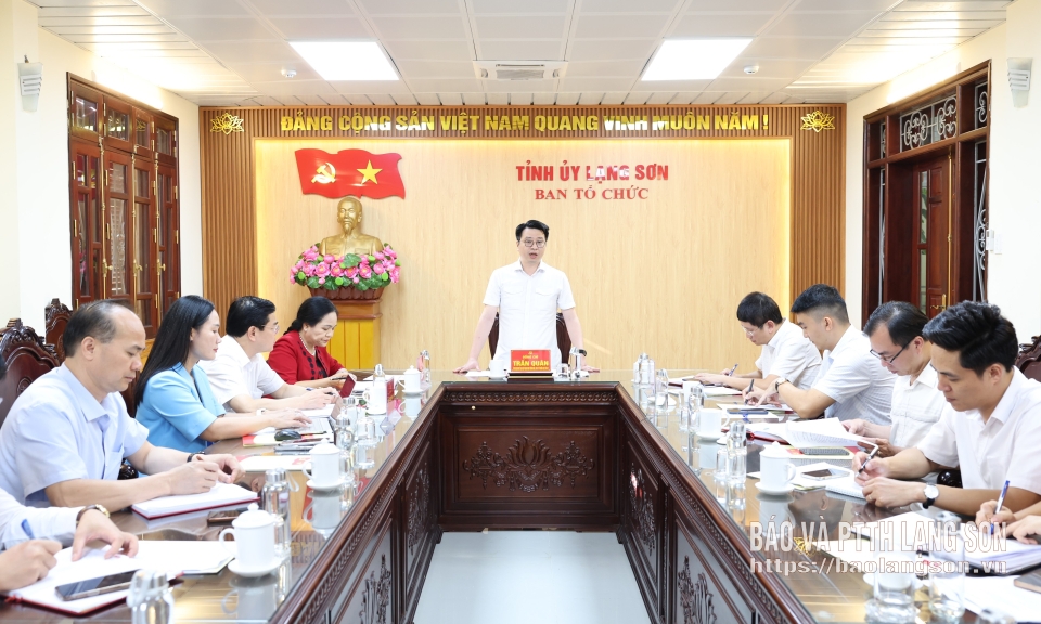Đồng ch&iacute; Ph&oacute; B&iacute; thư Thường trực Tỉnh ủy l&agrave;m việc với Ban Tổ chức Tỉnh ủy