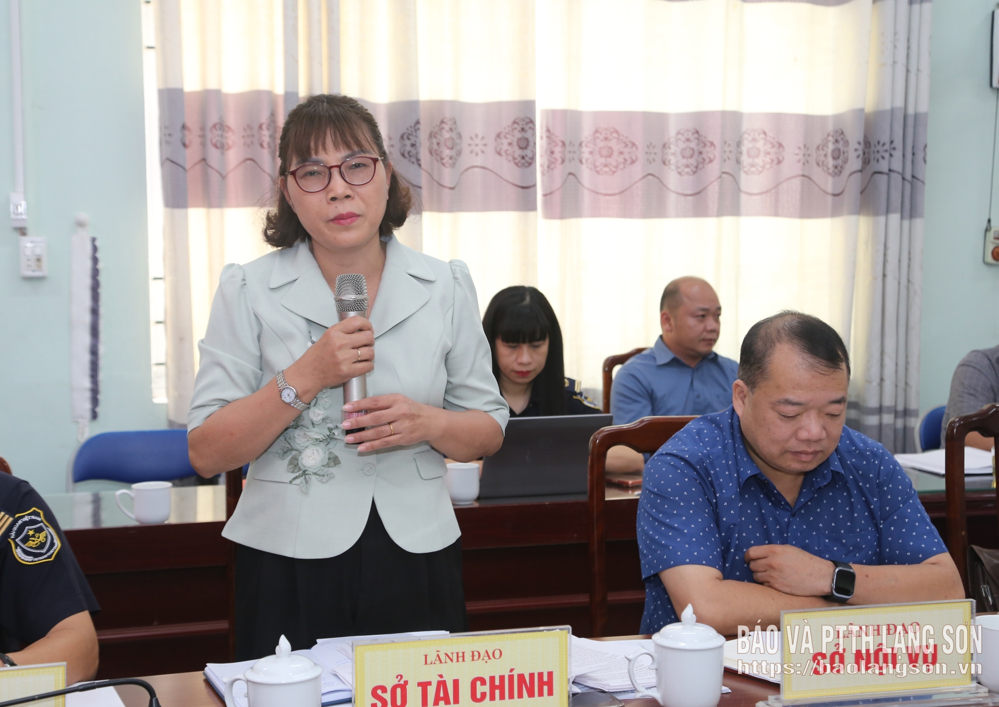 Lãnh đạo sở Tài chính phát biểu trao đổi tại buổi kiểm tra