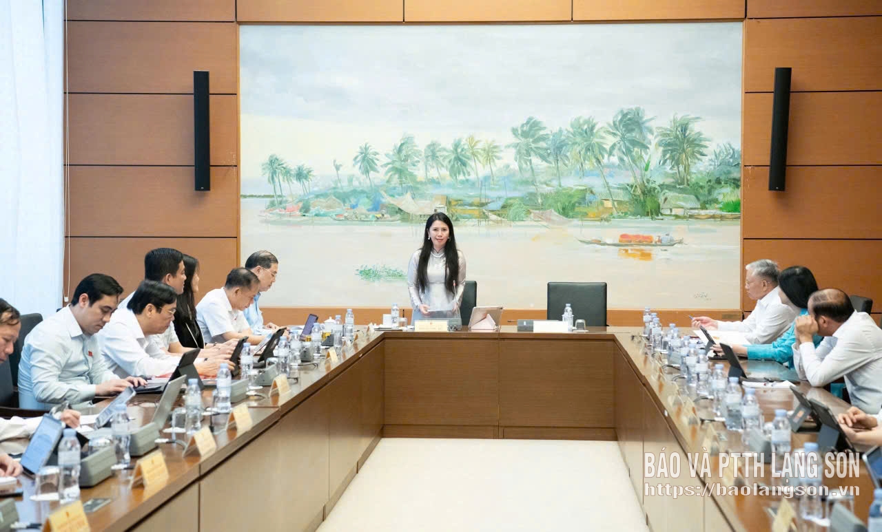 Toàn cảnh phiên thảo luận tại tổ 3 sáng 20/10