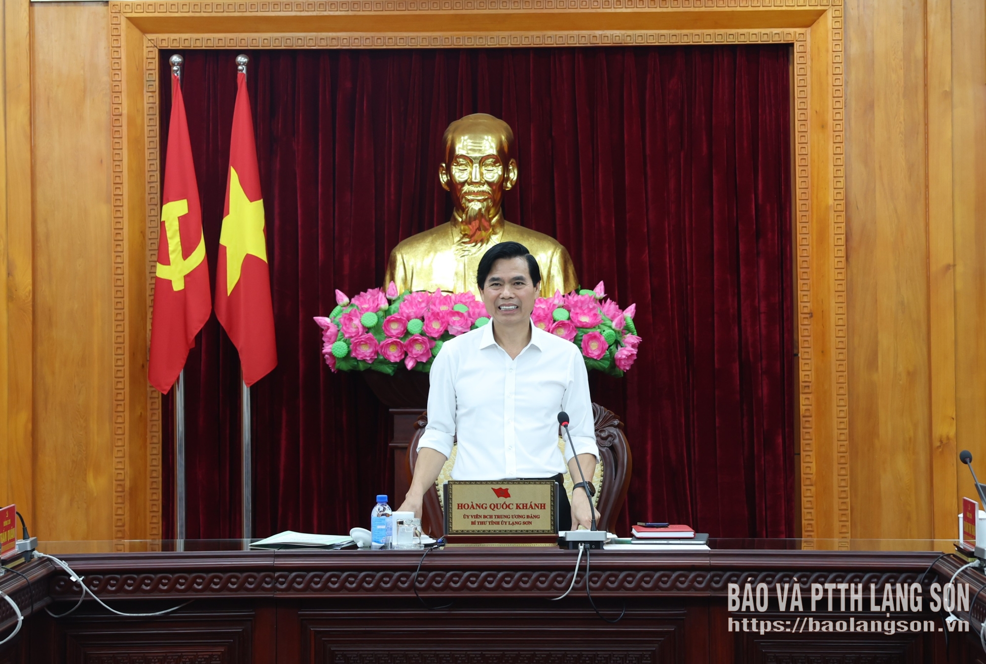 Đồng chí Hoàng Quốc Khánh, Ủy viên Trung ương Đảng, Bí thư Tỉnh ủy phát biểu tại hội nghị