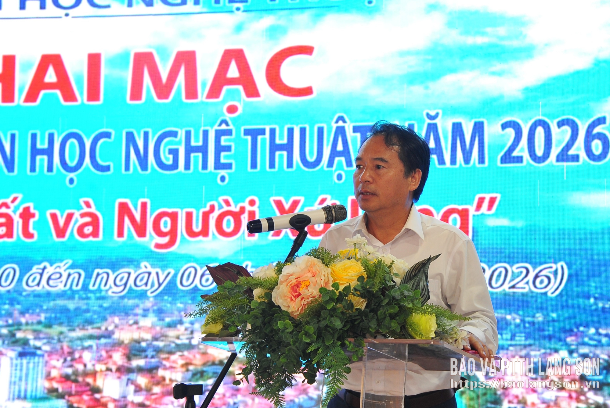Lãnh đạo Hội VHNT phát biểu khai mạc trại sáng tác